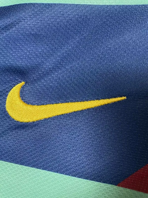 2010-2011 Barcelona Away Long Sleeve Retro Soccer Jersey (长袖)