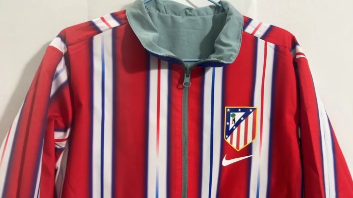 2024 Atlético Madrid Double Sided Windbreaker (双面风衣)