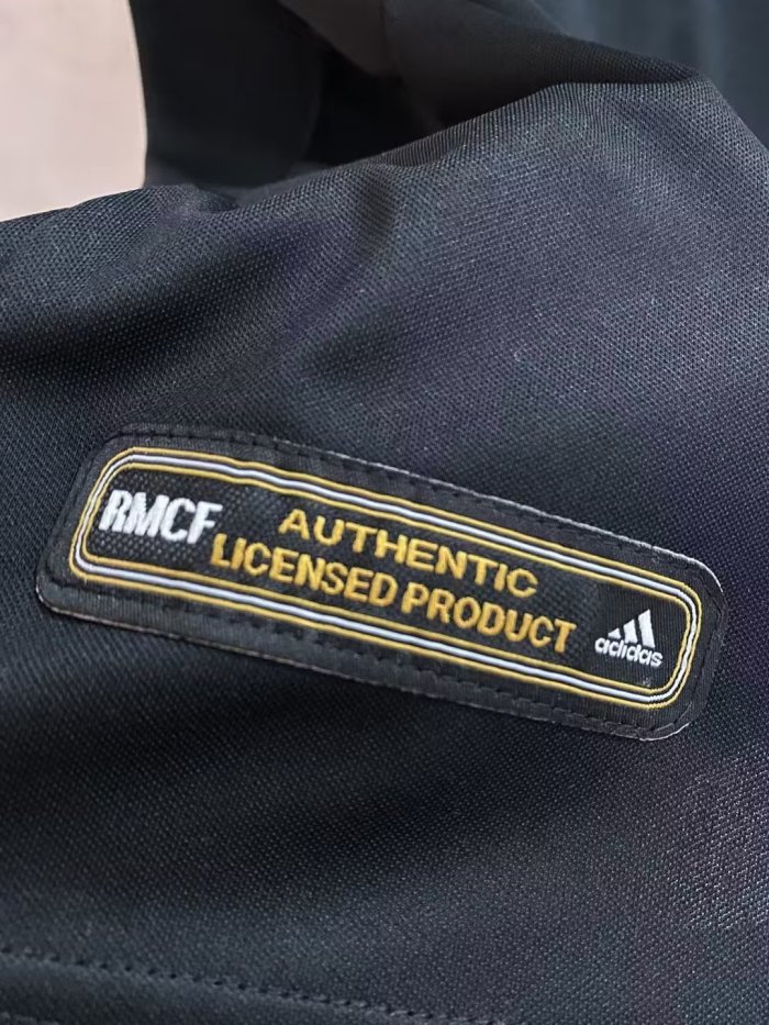 2001-2002 Real Madrid Away Retro Soccer Jersey