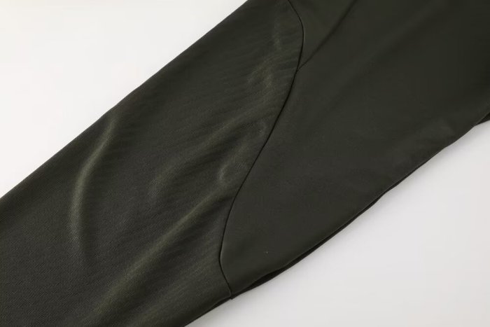 23-24 Barcelona High Quality Half Pull Tracksuit