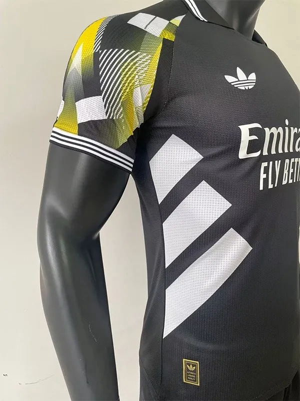 25-26 Real Madrid Black Special Edition Player Version Training Shirts 黄袖边