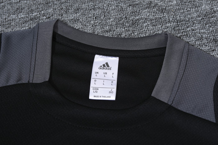 24-25 Manchester United High Quality Training Short Suit