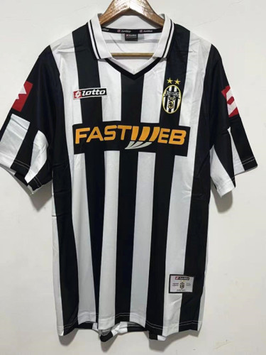 2001-2002 Juventus Home Retro Soccer Jersey