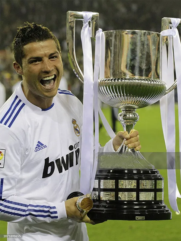 2010-2011 Real Madrid Home Player Version Long Sleeve Retro Soccer Jersey  长袖球员