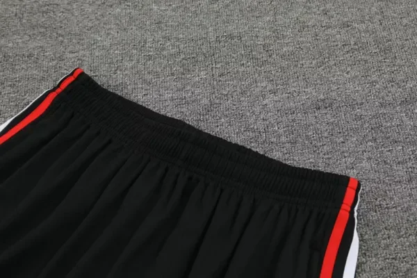 24-25 Manchester United High Quality Training Short Suit