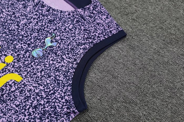 23-24 Tottenham Hotspur High Quality Training Short Suit