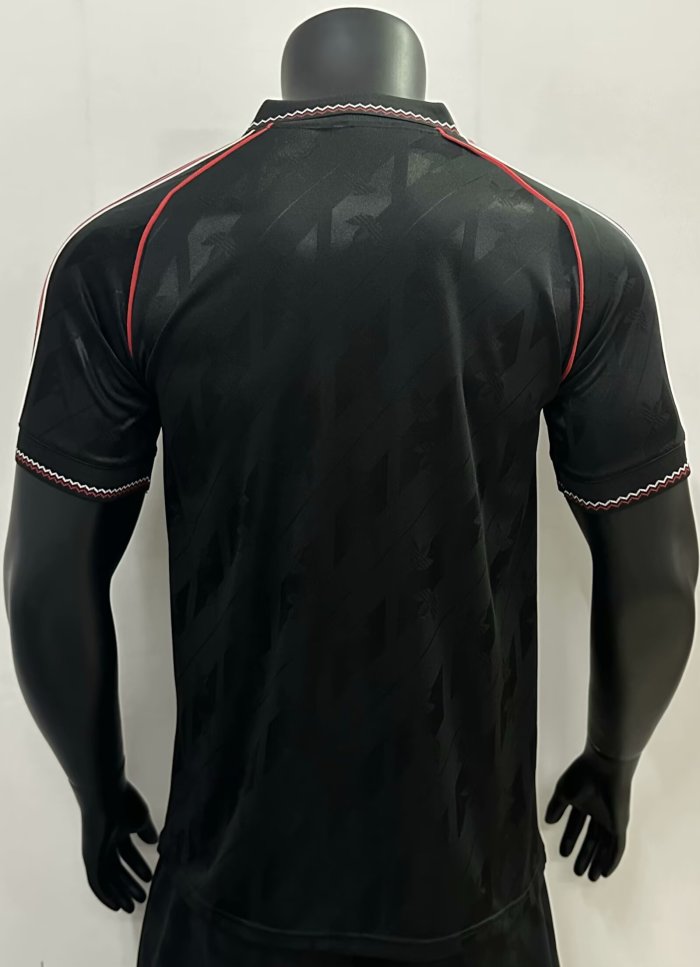 24-25 Manchester United Black Retro Edition Polo Short Sleeve