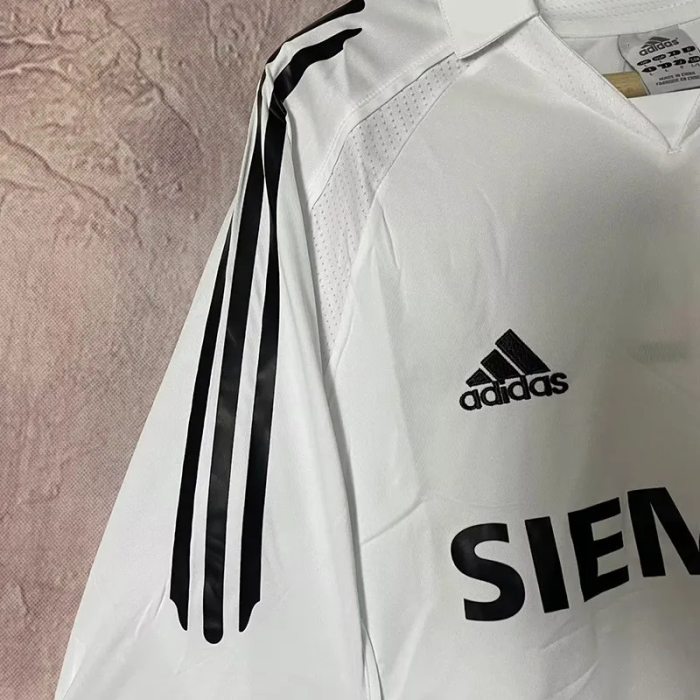 2005-2006 Real Madrid Home Retro Soccer Jersey