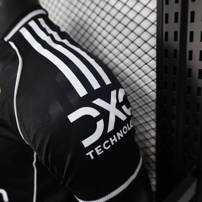 25-26 Manchester United Black Special Edition Player Version Soccer Jersey