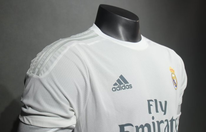 2015-2016 Real Madrid Home Player Version Long Sleeve Retro Soccer Jersey 长袖球员