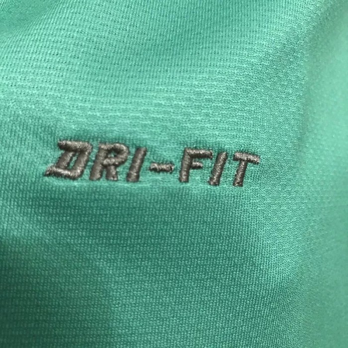 2010-2011 Barcelona Away Retro Soccer Jersey