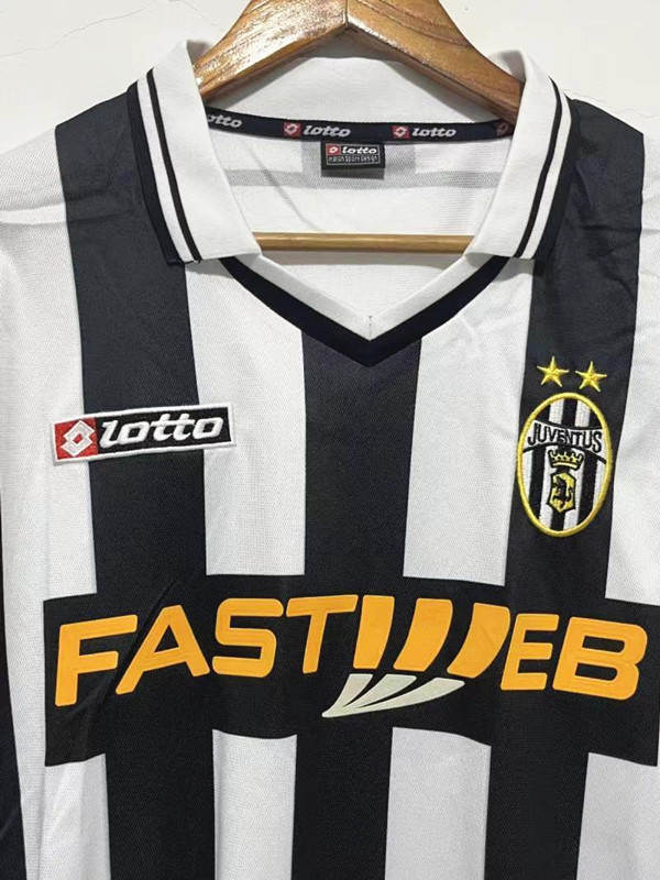 2001-2002 Juventus Home Retro Soccer Jersey