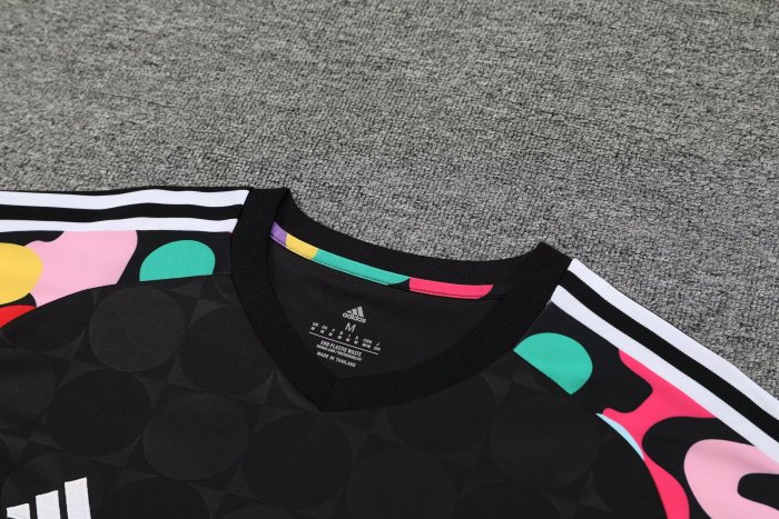 24-25 Manchester United High Quality Training Short Suit