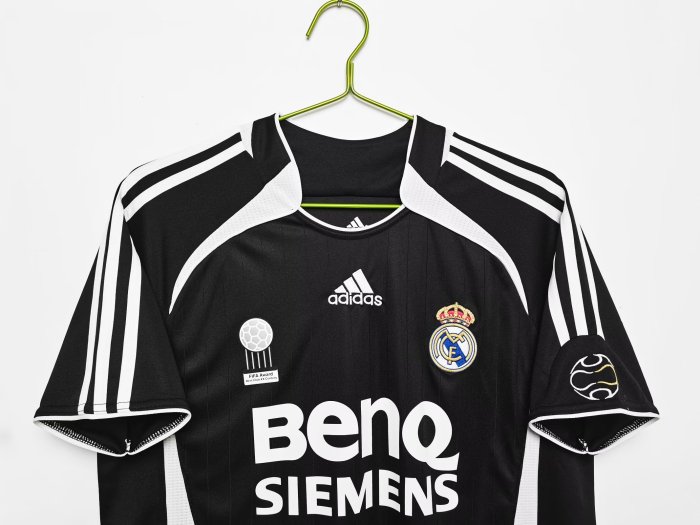 2006-2007 Real Madrid Black Third Retro Soccer Jersey