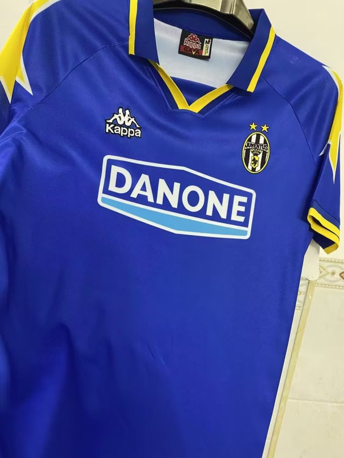 1994-1995 Juventus Away Retro Soccer Jersey
