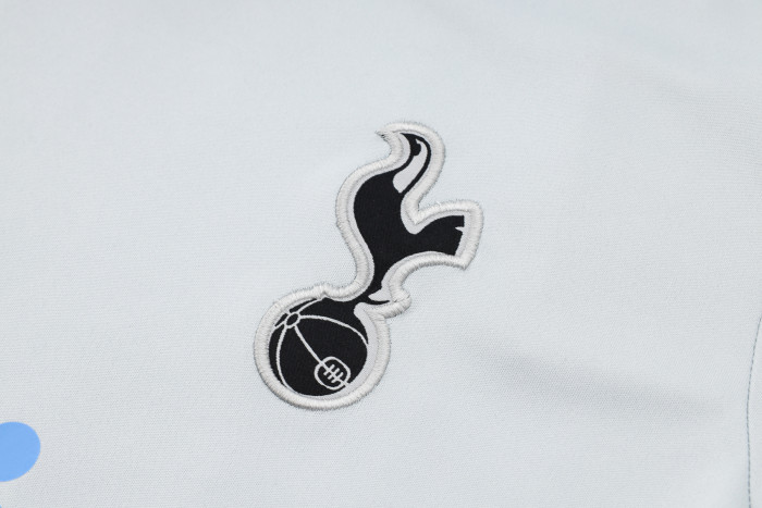24-25 Tottenham Hotspur High Quality Training Short Suit