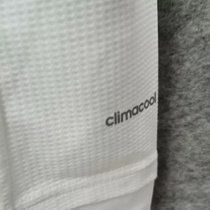 2015-2016 Real Madrid Home Long Sleeve Retro Soccer Jersey