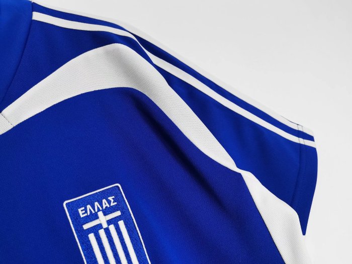 2004 Greece Home Retro Soccer Jersey