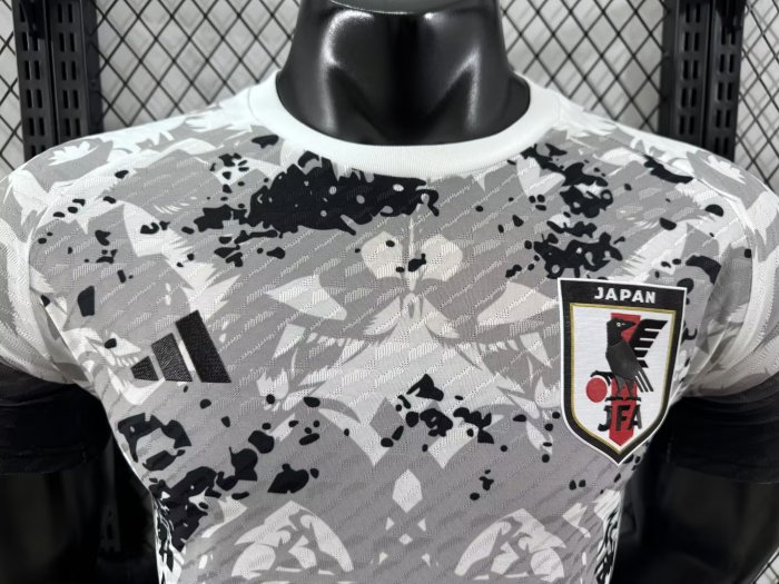 25-26 Japan Special Edition Player Version Soccer Jersey *黑白熊