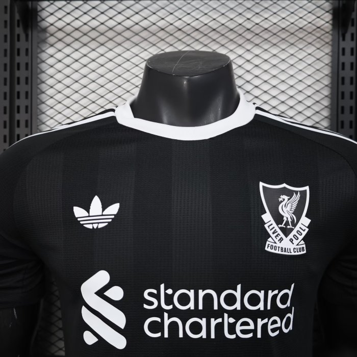 25-26 Liverpool Black Goalkeeper Player Version Soccer Jersey