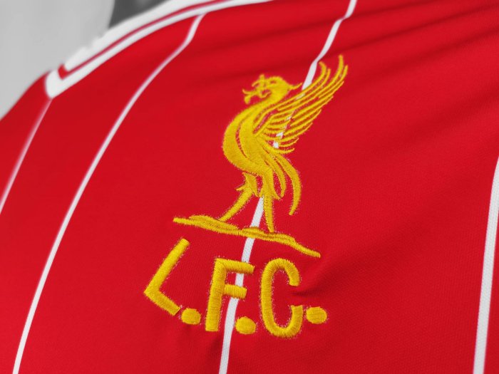 1981-1984 Liverpool Home Retro Soccer Jersey