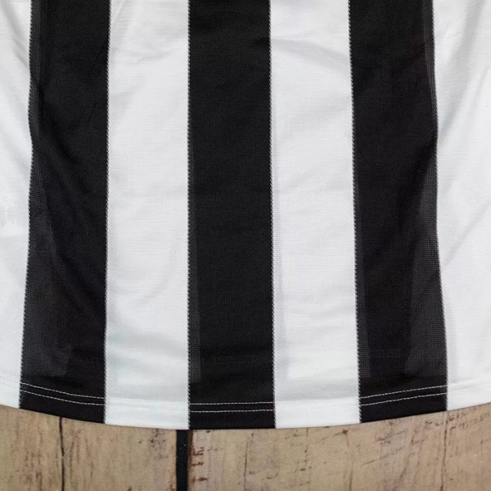 2005-2006 Newcastle Home Retro Soccer Jersey