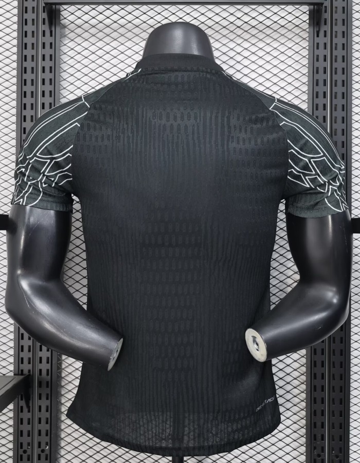 25-26 Paris Saint-Germain Black Goalkeeper Player Version Soccer Jersey