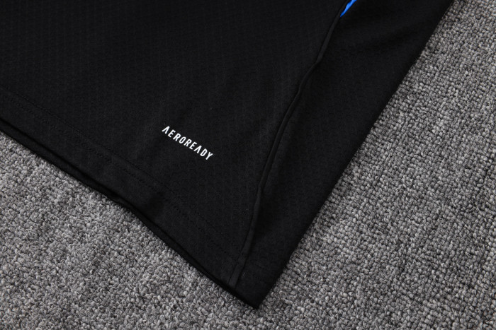 25-26 Manchester United High Quality Training Short Suit