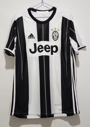 2016-2017 Juventus Home Retro Soccer Jersey