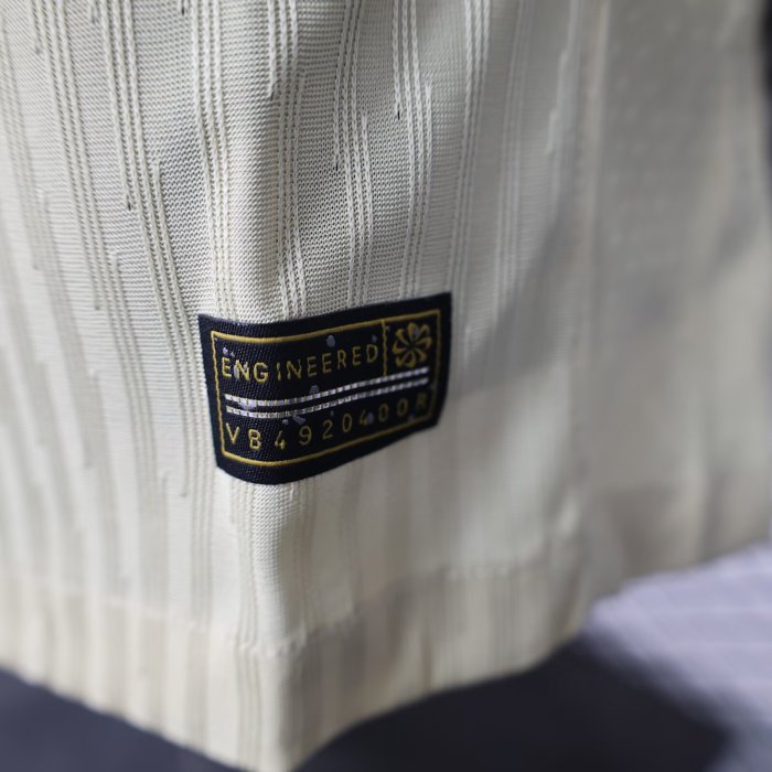 25-26 Barcelona Away Long Sleeve Player Version Soccer Jersey (长袖球员)