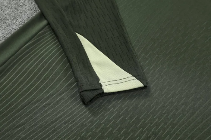 25-26 Chelsea High Quality Half Pull Tracksuit