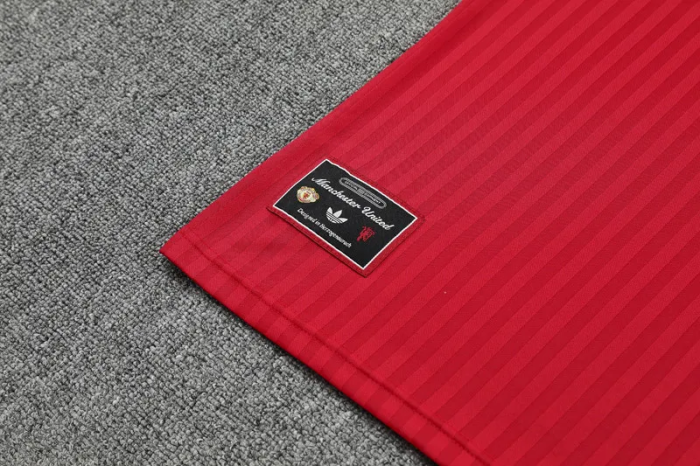 25-26 Manchester United High Quality Training Short Suit