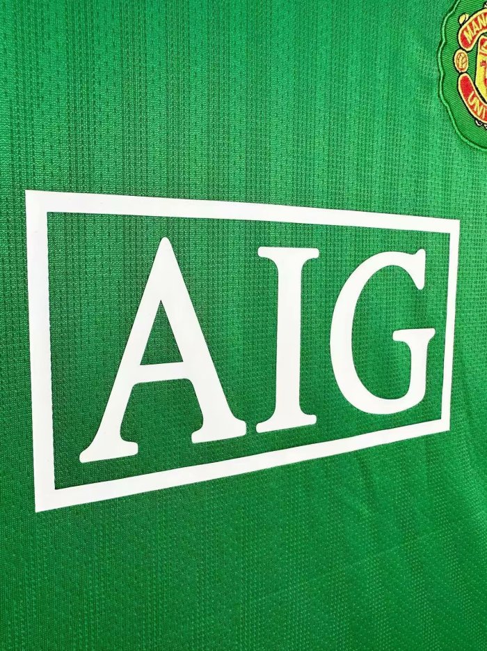 2007-2008 Manchester United Green Goalkeeper Long Sleeve Retro Soccer Jersey