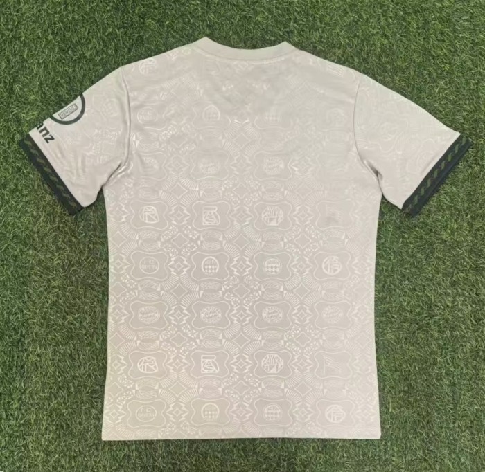 25-26 Bayern Oktoberfest Fans Soccer Jersey 1:1 Thai Quality