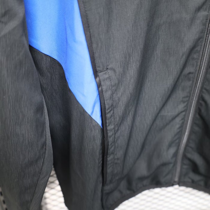 2025 Manchester United New Pattern Windbreaker