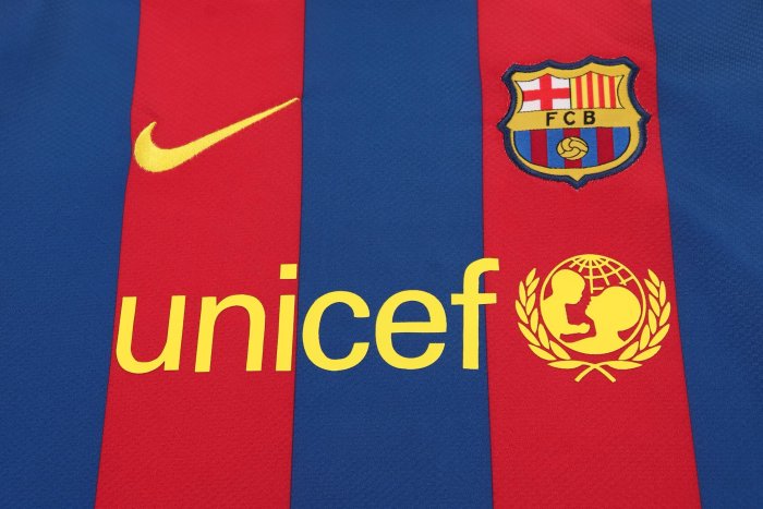 2010-2011 Barcelona Home Long sleeves Retro Kids Soccer Jersey