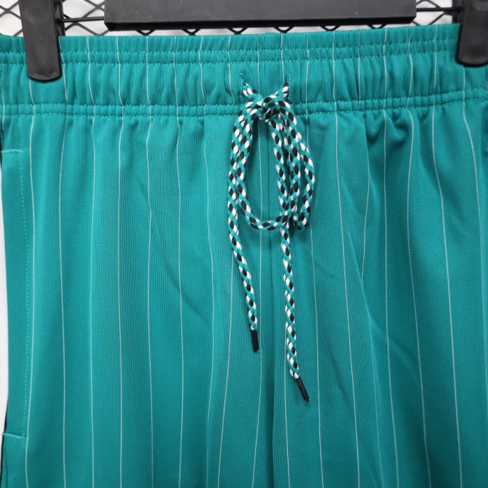 25-26 Liverpool Green Casual Version Player Version Shorts Pants