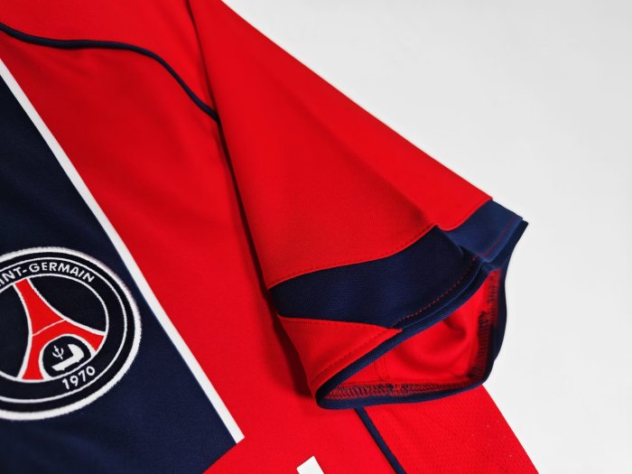 2004-2005 Paris Saint-Germain Paris Away Retro Soccer Jersey