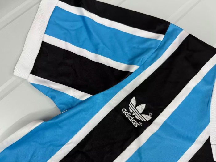 1983-1984 Gremio Home Retro Soccer Jersey