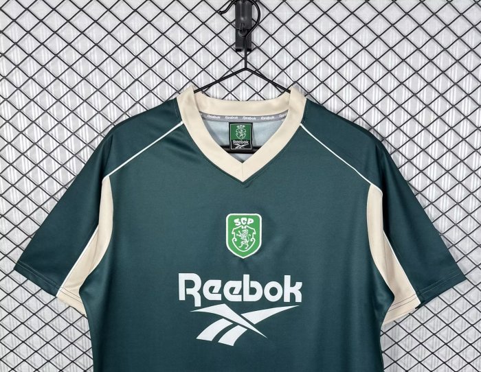 2000-2001 Sporting Lisbon Green Training shirts