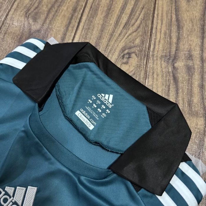 2008-2009 Liverpool Away Retro Soccer Jersey