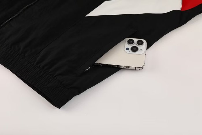 25-26 Manchester United Black Windbreaker