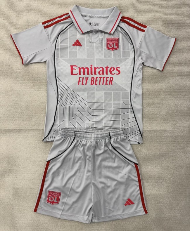 25-26 Lyon Third Adult Suit