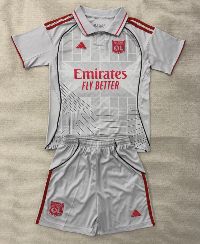 25-26 Lyon Third Adult Suit