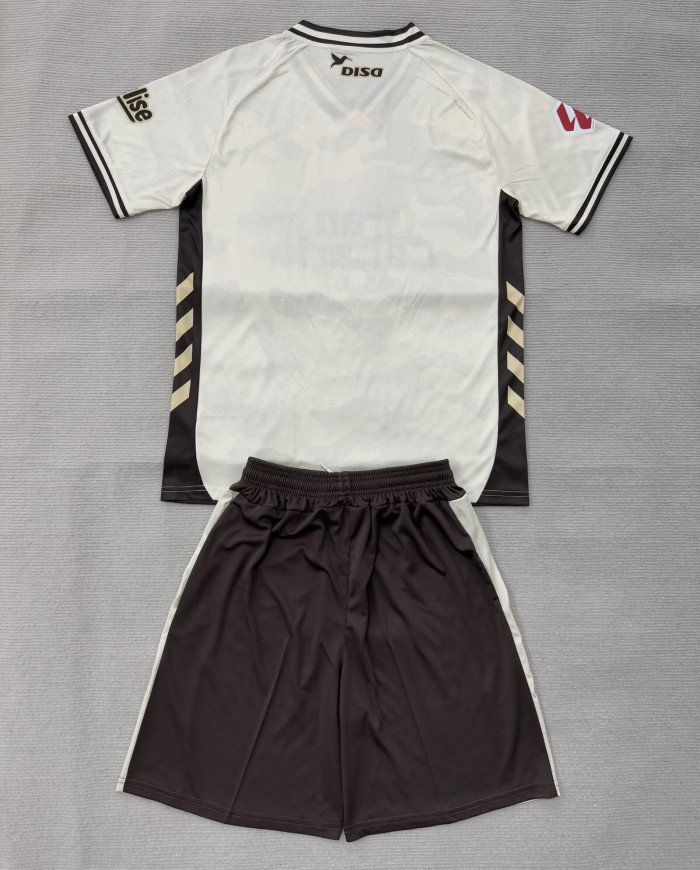 25-26 Las Palmas Third Adult Suit