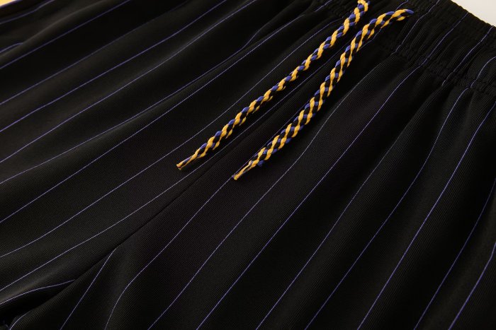 25-26 Man Utd High Quality Training Short Suit