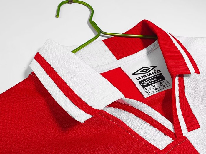 2001-2002 Celta Third Retro Soccer Jersey