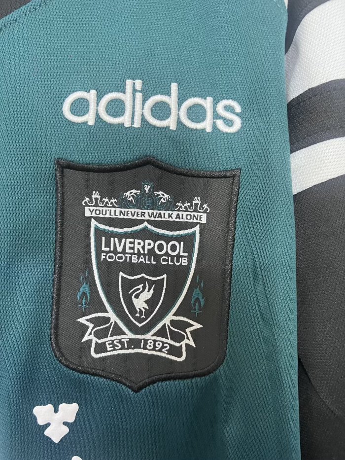 1996-1997 Liverpool Hoody（翻领）