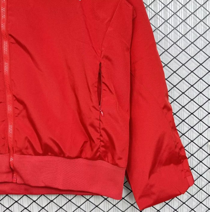 2007-2008 Manchester United Retro Windbreaker