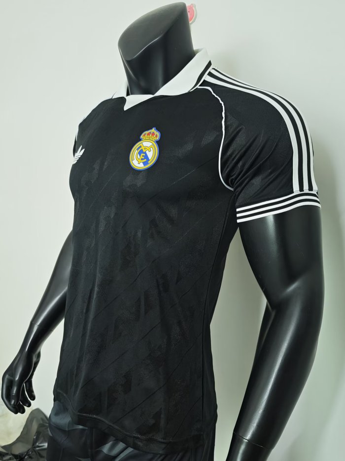 26-27Real Madrid Black Player Version Training shirts